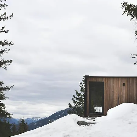 Vidsyn Midjas * Vistad